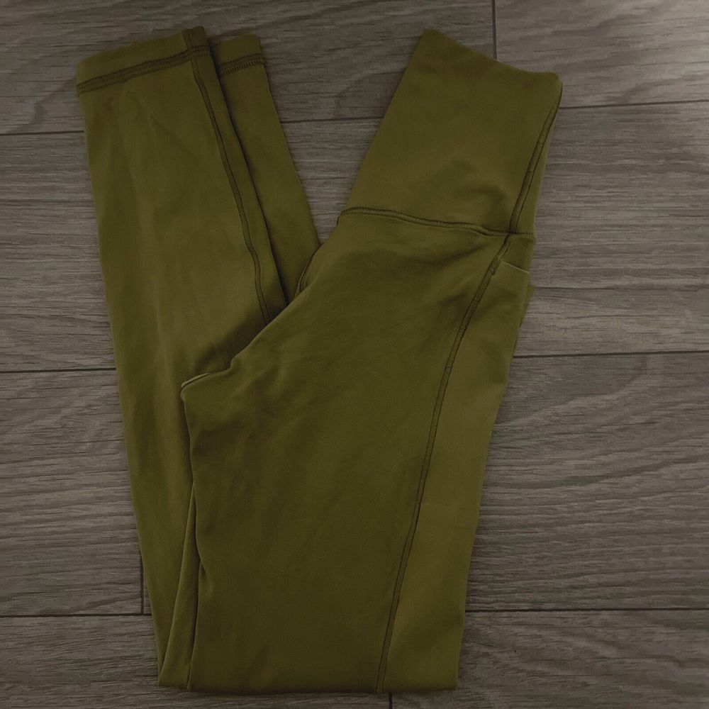 NWT Aerie Offline Real Me Xtra 7/8 Leggings‎ Olive Green Pockets Size XS Short